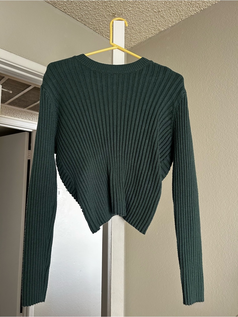 Cropped Ribbed Crewneck Sweater - Deep Green